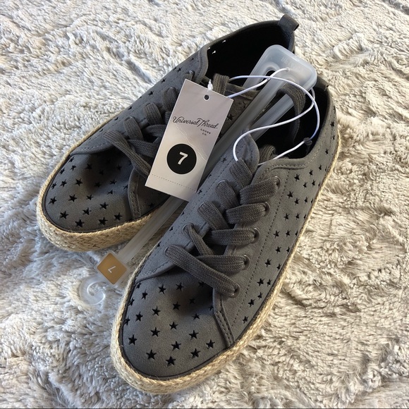 Universal Thread Grey Lace Up Star Sneakers - Picture 2 of 7